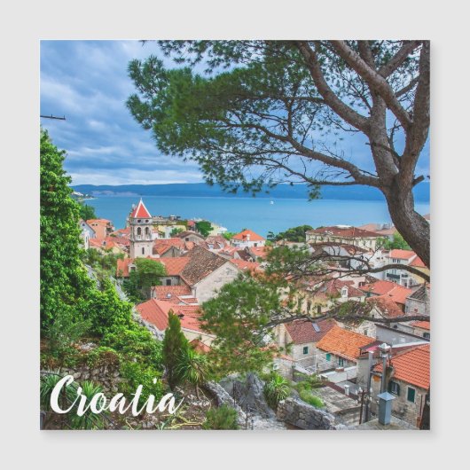 クロアチアの町オミス。 (正面)