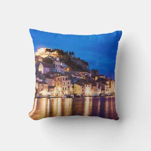 クロアチアの町シベニック クッション (正面)