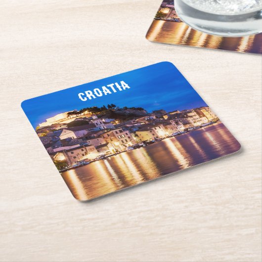 クロアチアの町シベニック スクエアペーパーコースター (アングル)