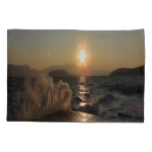 クロアチアの美しい夕日の防波堤 枕カバー (裏面)