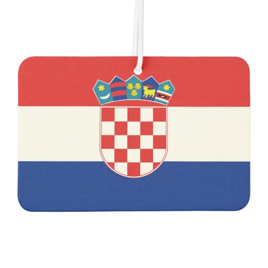 クロアチア国旗を掲げた車の新入生 カーエアーフレッシュナー (裏面)