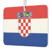 クロアチア国旗を掲げた車の新入生 カーエアーフレッシュナー (左)