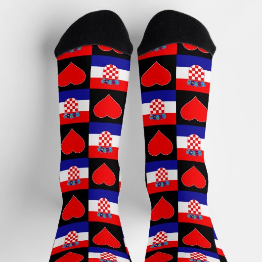 クロアチア国旗ハートパターンおもしろいクロアチアプライド ソックス (上部)