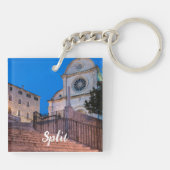 クロアチア，スプリットの階段と教会の夜景 キーホルダー (裏面)