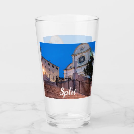 クロアチア，スプリットの階段と教会の夜景 タンブラーグラス (正面)