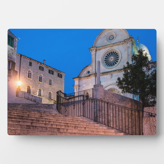 クロアチア，スプリットの階段と教会の夜景 フォトプラーク (正面)