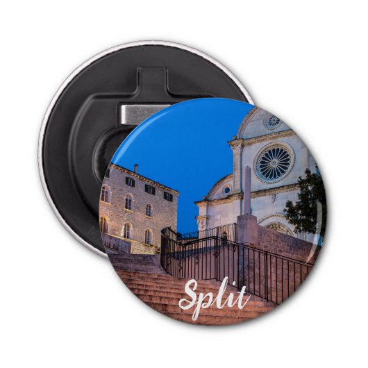 クロアチア，スプリットの階段と教会の夜景 栓抜き (正面)