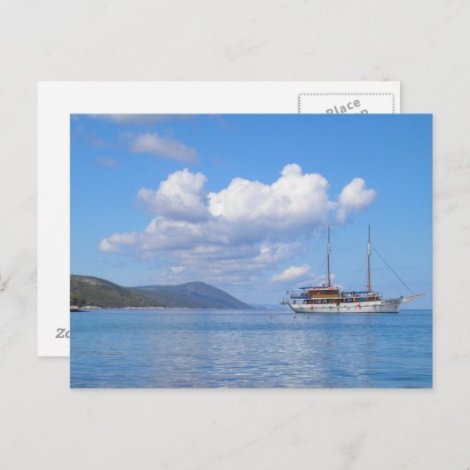 クロアチア，フヴァルの海岸で船に乗る ポストカード (正面/裏面)