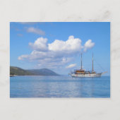 クロアチア，フヴァルの海岸で船に乗る ポストカード (正面)