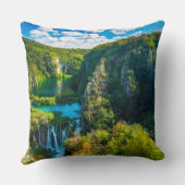 クロアチエレガントアの滝の景色 クッション (裏面)