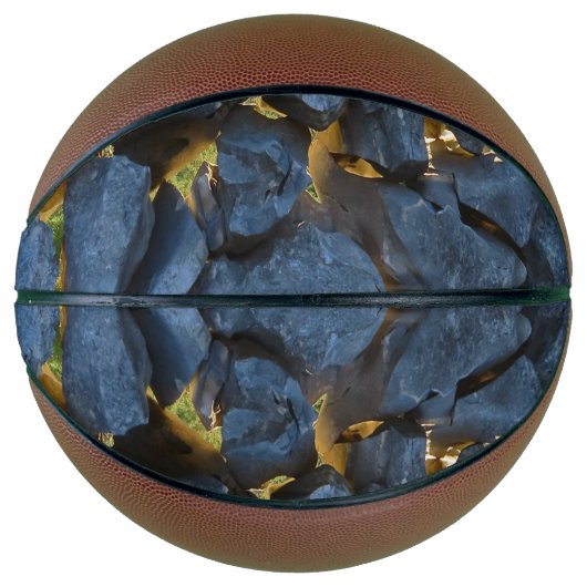 クロアチ素朴アの石壁写真 バスケットボール (正面)