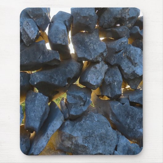 クロアチ素朴アの石壁写真 マウスパッド (正面)