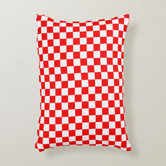 クロアモダンチア赤白パ市松模様にターン アクセントクッション (正面(垂直))