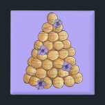 クロクエンブーシュチュックスブンクリームパフ結婚ズケーキ マグネット<br><div class="desc">デザインはクロクエンブシュのオリジナルマーカーのイラストレーションを備えている伝統的フランスの。チョックスのペストリーのパン（クリームパフ）で作られたケーキで、紫色のパンスイの花が飾られている。の、ブライダルシャワー、結婚婚約パーティ、または花嫁の存在またはブライダルパーティに理想的。あなたは何を探しているか分からない？カスタマイ救済ズが必要な場合連絡お前のために何かデザインを持って。</div>