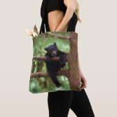 クロクマ, Ursus americanus, 木に登る子熊 トートバッグ (クローズアップ)