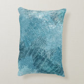 クロコダイルろうけつ染め：テクスチャード生地アート アクセントクッション (裏面(縦))