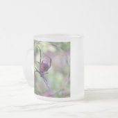 クロゴケグモのマグ フロストグラスマグカップ (正面左)