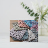 クロシェおばあちゃん四角はがき ポストカード (スタンド正面)