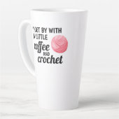 クロシェとコーヒー引用文ピンク糸 カフェラテマグ (左アングル)