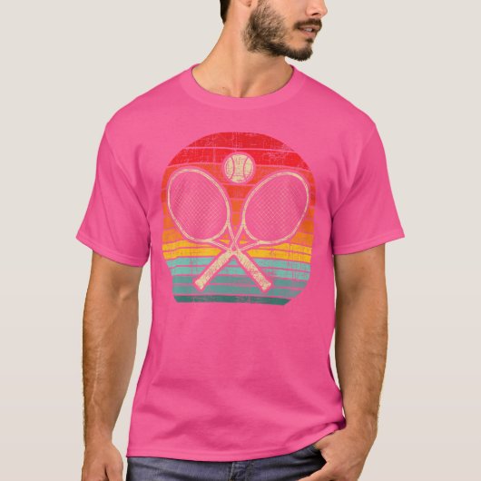クロスしたテニスラケット スポーツ好き Tシャツ (正面)