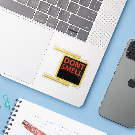 クロスウォークサインの匂いをかけない シール (ノートパソコンとiPhone)