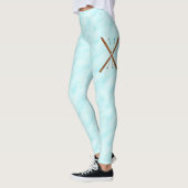 クロスカントリーのスキーとポール レギンス (左)