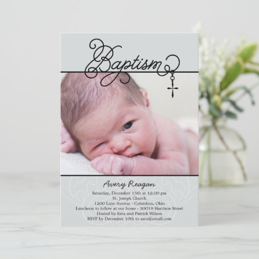 クロスペンダントフォトバプテスマ招待状 – ブラック 招待状 (スタンド正面)