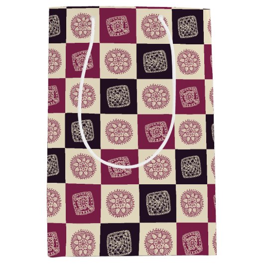 クロチェットグラニースクエアパターン ミディアムペーパーバッグ (正面)