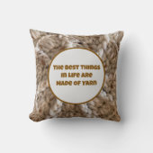 クロチェットベージュブルークレフターニットクレフティーブラブヤーン クッション (正面)