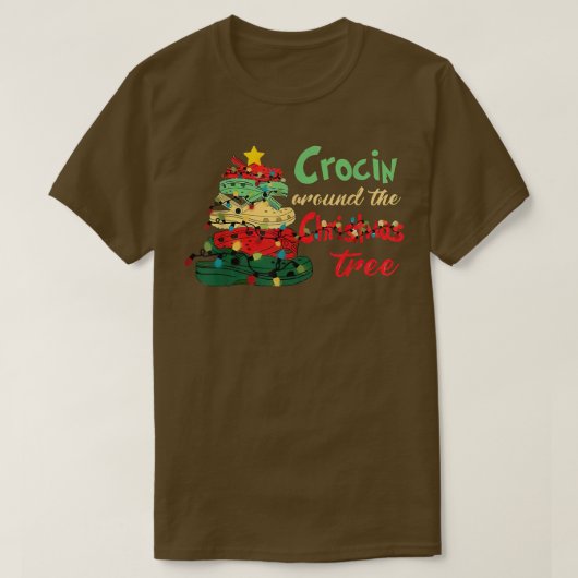 クロッキンのまわりにザクリスマスツリーパジャマファミリーマ Tシャツ (デザイン正面)