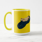 クロックシューズの眠る子猫、コーヒーマグ マグカップ (左)