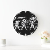 クロトンと牛のミロ – ジムやる気を起こさせる ラージ壁時計 (ホーム)