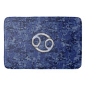 クロムはデジタル青い迷彩柄の蟹座の印を好みます バスマット (正面)