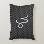 クロムスタイル山羊座〔占星術の〕十二宮図サインオン炭素繊維 アクセントクッション (正面(垂直))