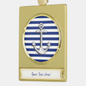 クロムパーソナライズされたいかりオンネイビーストライプズ ゴールドプレートバナーオーナメント (左)