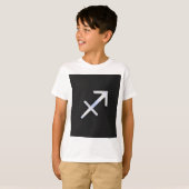 クロムライク射手座〔占星術の〕十二宮図サインオンブラック Tシャツ (正面フル)