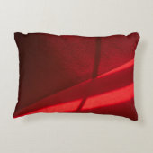 クローズアップ写真の赤い織物 アクセントクッション (裏面)