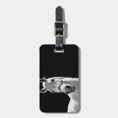 クローズアップ白黒ホースinナイト ラゲッジタグ (正面縦)