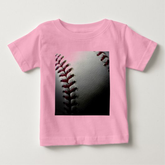 クローズアップ野球 ベビーTシャツ (正面)