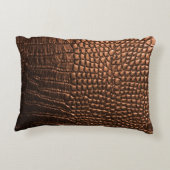 クローズアップ：ワニ革のテクスチャ。 アクセントクッション (裏面)