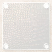 クローズアップ:ワニ革のテクスチャ。 ガラスコースター (裏面)