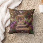 クロードモネ |モネの庭の小道 クッション (ブランケット)
