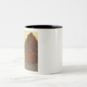 クロード・モネ印象派絵画のグレイスタックスI ツートーンマグカップ (中央)