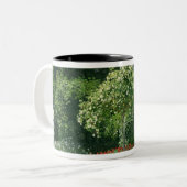 クロード・モネ庭の| Jeanne Marie Lecadre ツートーンマグカップ (正面左)