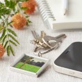 クロード・モネ| Deux Arbresのdansのlaの草原 キーホルダー (側面)