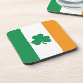 クローバーが付いているアイルランドの旗 コースター (左側)