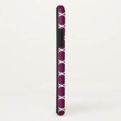 クローバーの紫色のプラムパターンスタイリッシュなモノグラム Case-Mate iPhoneケース (裏面/右)