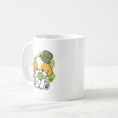 クローバーパップラブ – St. Patrick's Day Dog Design コーヒーマグカップ (正面左)