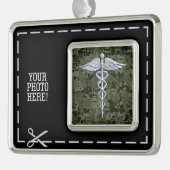 クロームスタイルカドゥセウス記号オングリーンカモフラージュ シルバープレートフレームオーナメント (左)