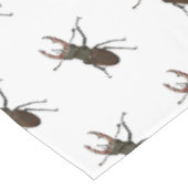 クワガタの漫画イラストレーション テーブルクロス (アングル)